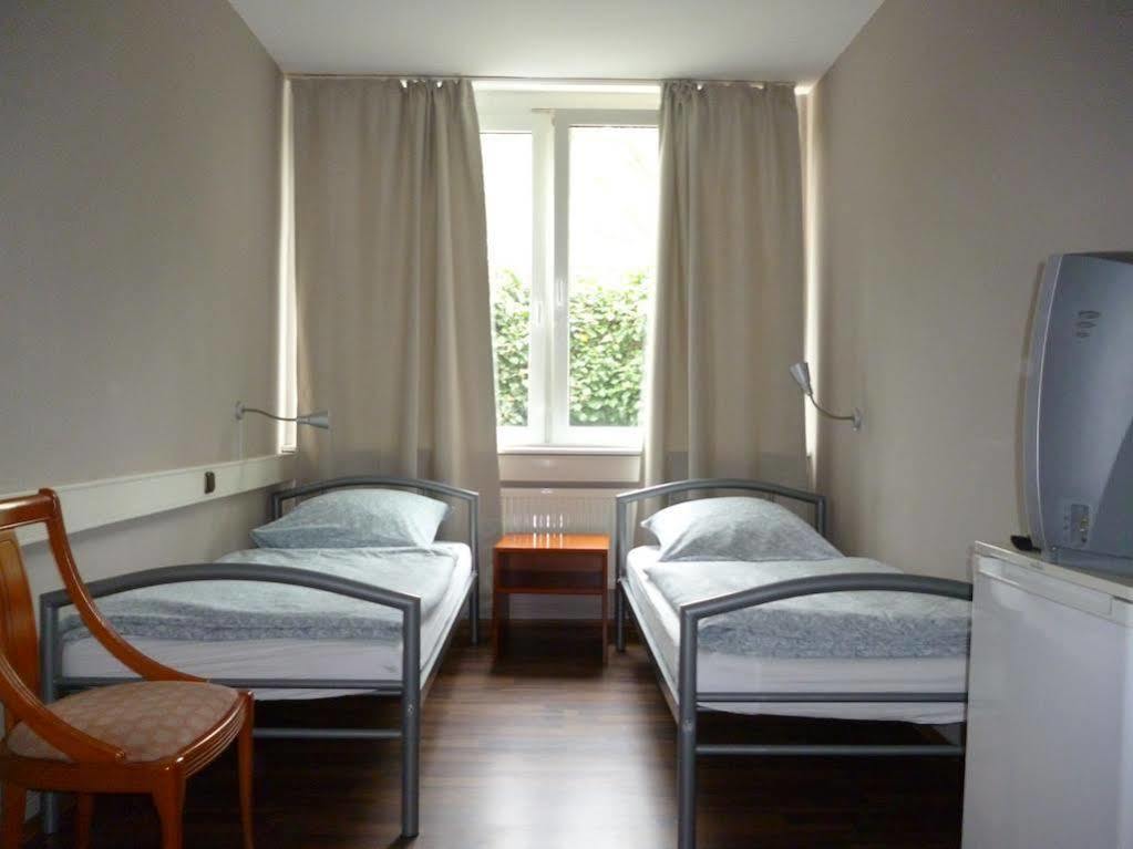 Bergedorf Haus 9 Hotell Hamburg-Harburg Exteriör bild